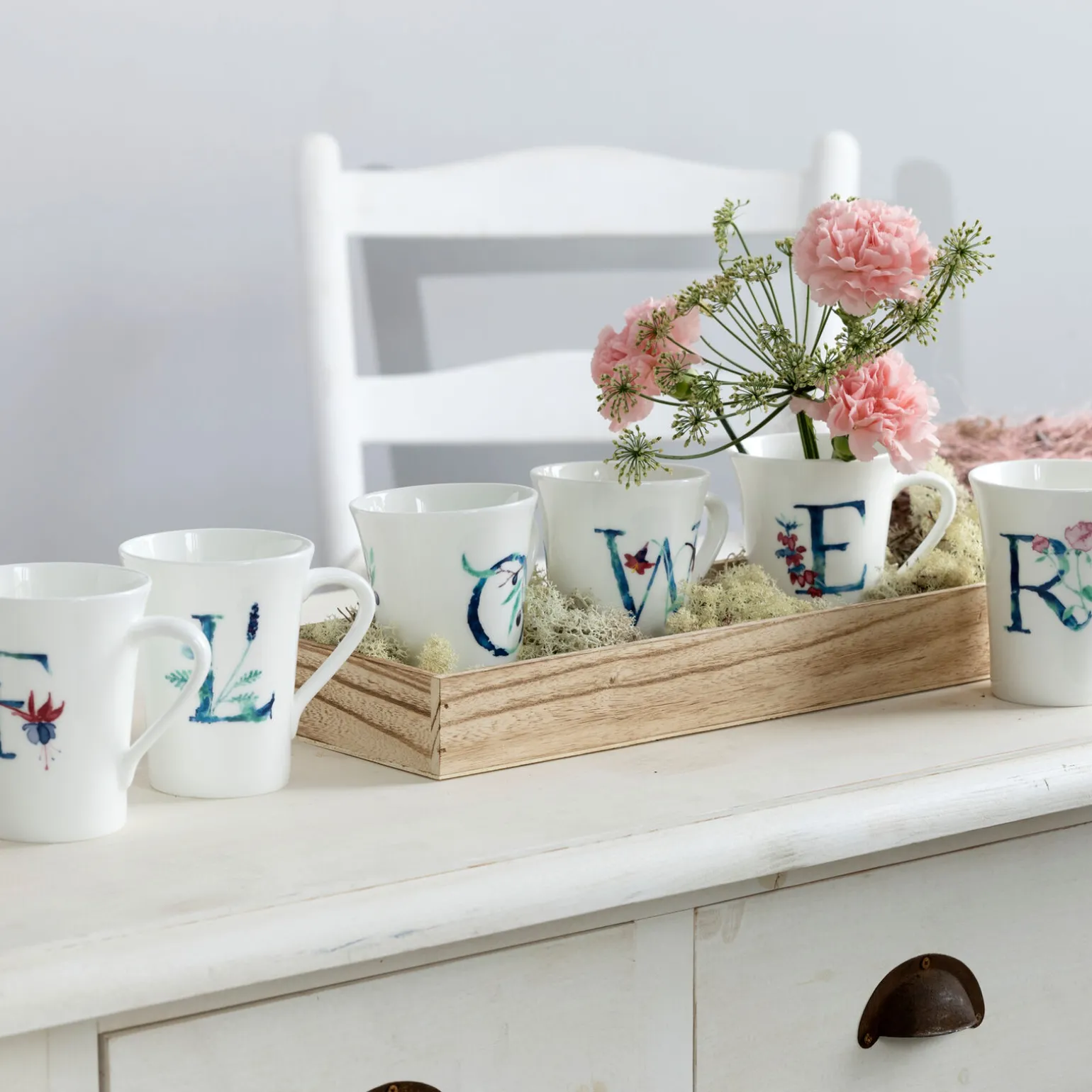 Mug with handle